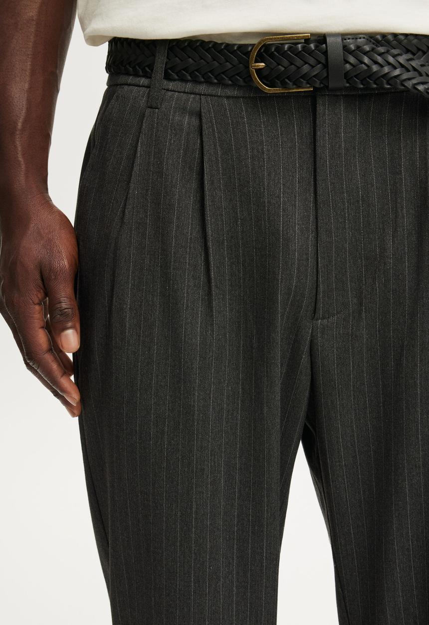 Cotton On - Baggy Pleated Pant - Dark Charcoal Pinstripe