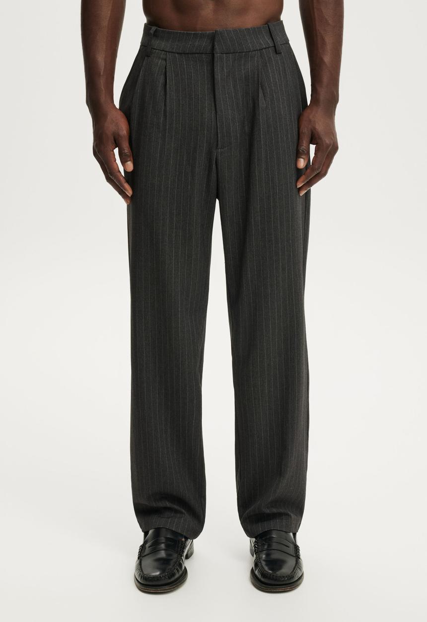Cotton On - Baggy Pleated Pant - Dark Charcoal Pinstripe