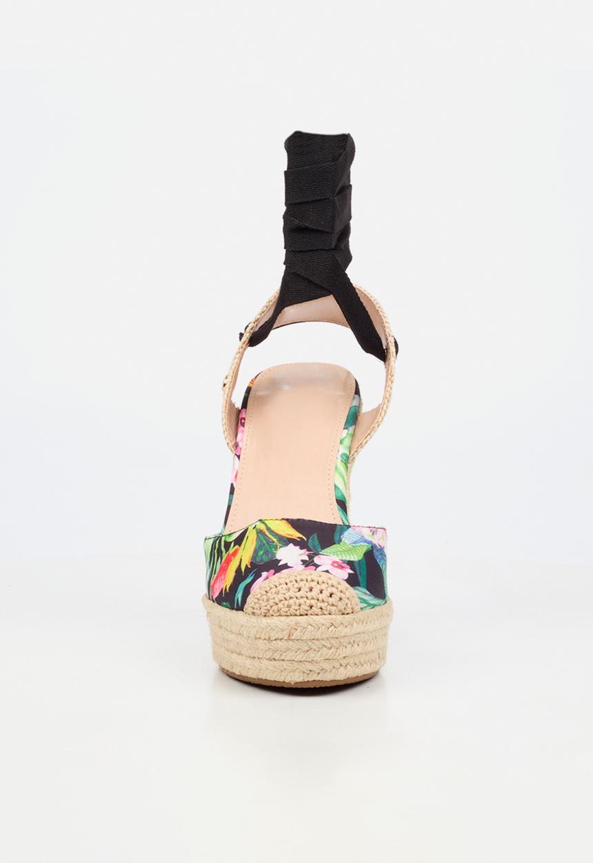 Miss Black - Moniker 10 floral platform wedge - black