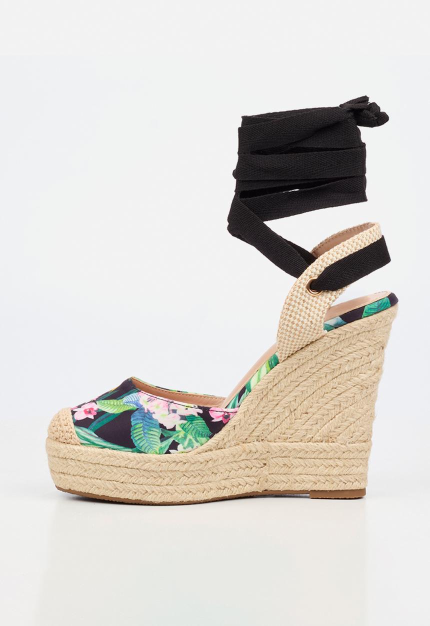 Miss Black - Moniker 10 floral platform wedge - black