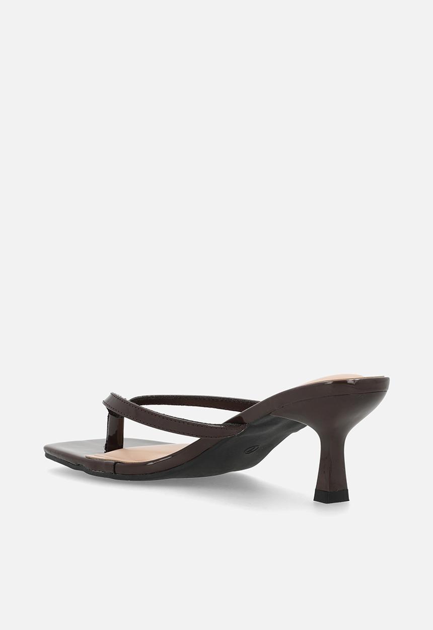 Madison® - Dial open toe mule - chocolate