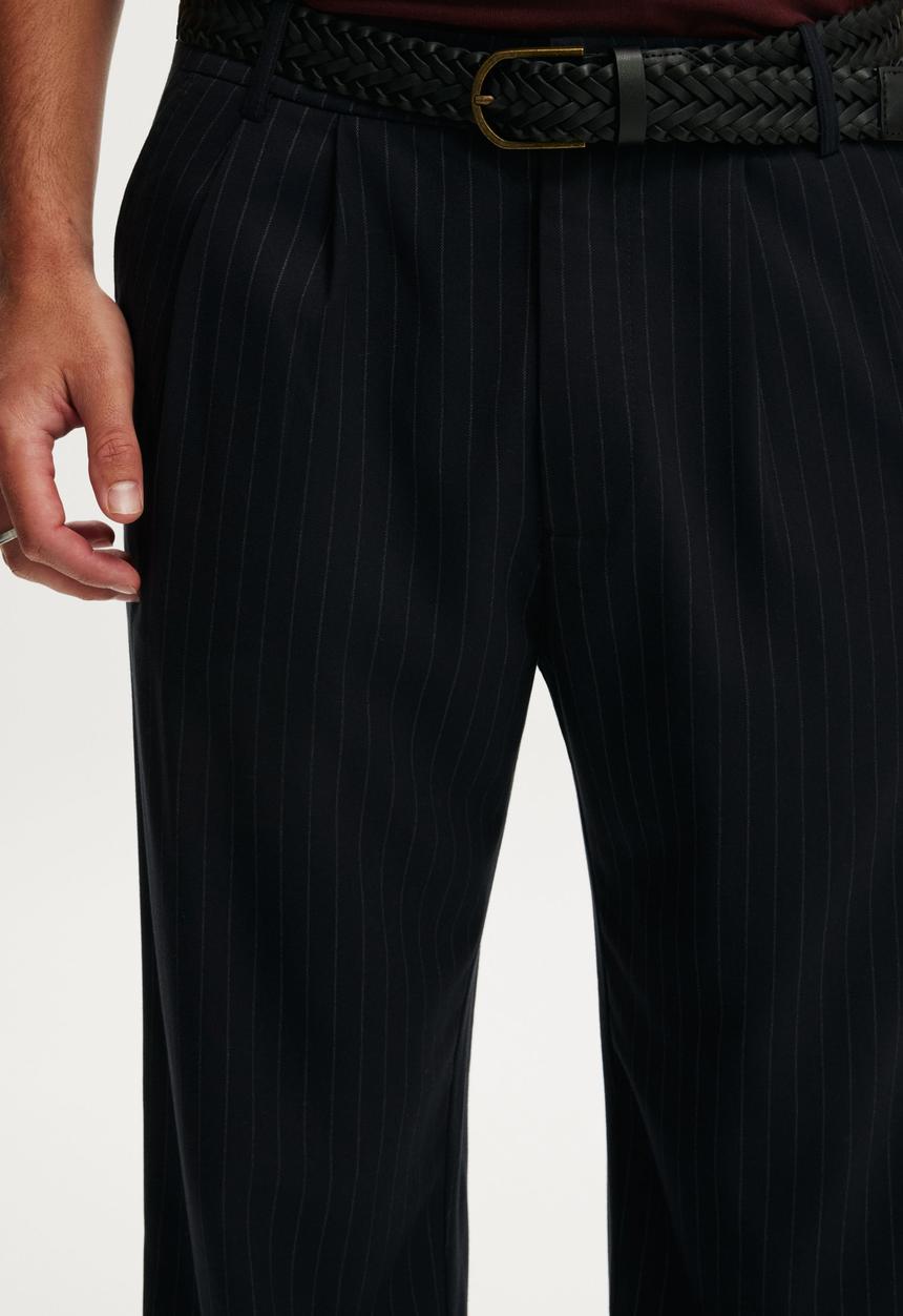 Cotton On - Baggy Pleated Pant - Dark Navy Pinstripe