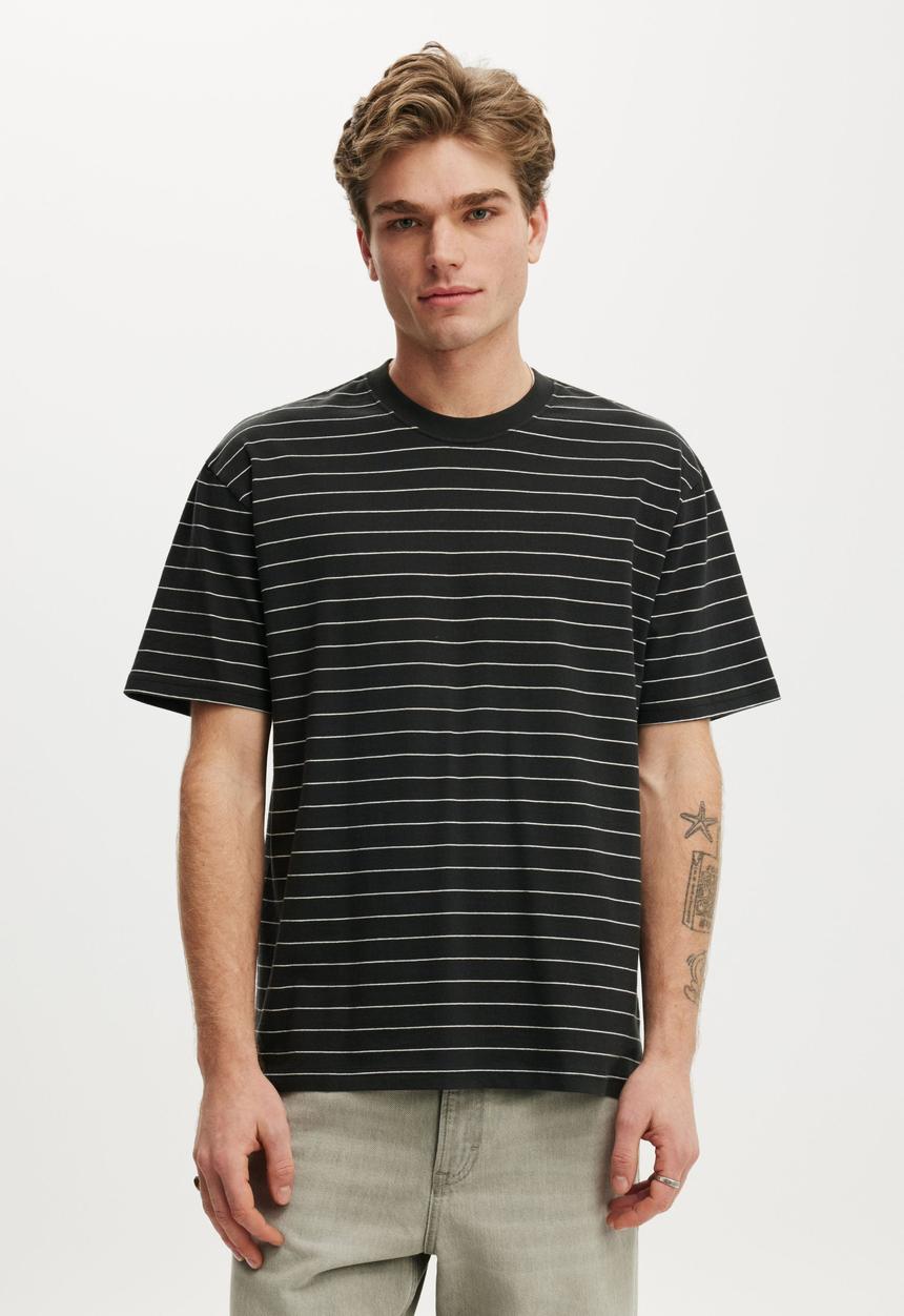 Cotton On - Everyday Fit T-shirt - Washed Black/Vintage White Stripe