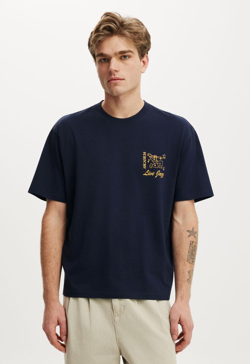 Cotton On - Everyday Fit Graphic T-shirt - Vintage Navy/Live Jazz