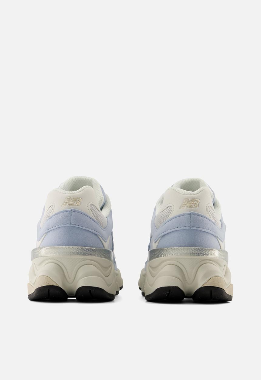 New Balance  - Grade school 9060 - arctic grey/sea salt