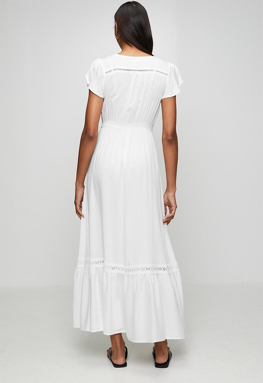 Stella Morgan - Cap Sleeve With Flutter V-Neck Button Through Maxi Plain Colour Maxi Dress With Ladder Lace Trim - White
