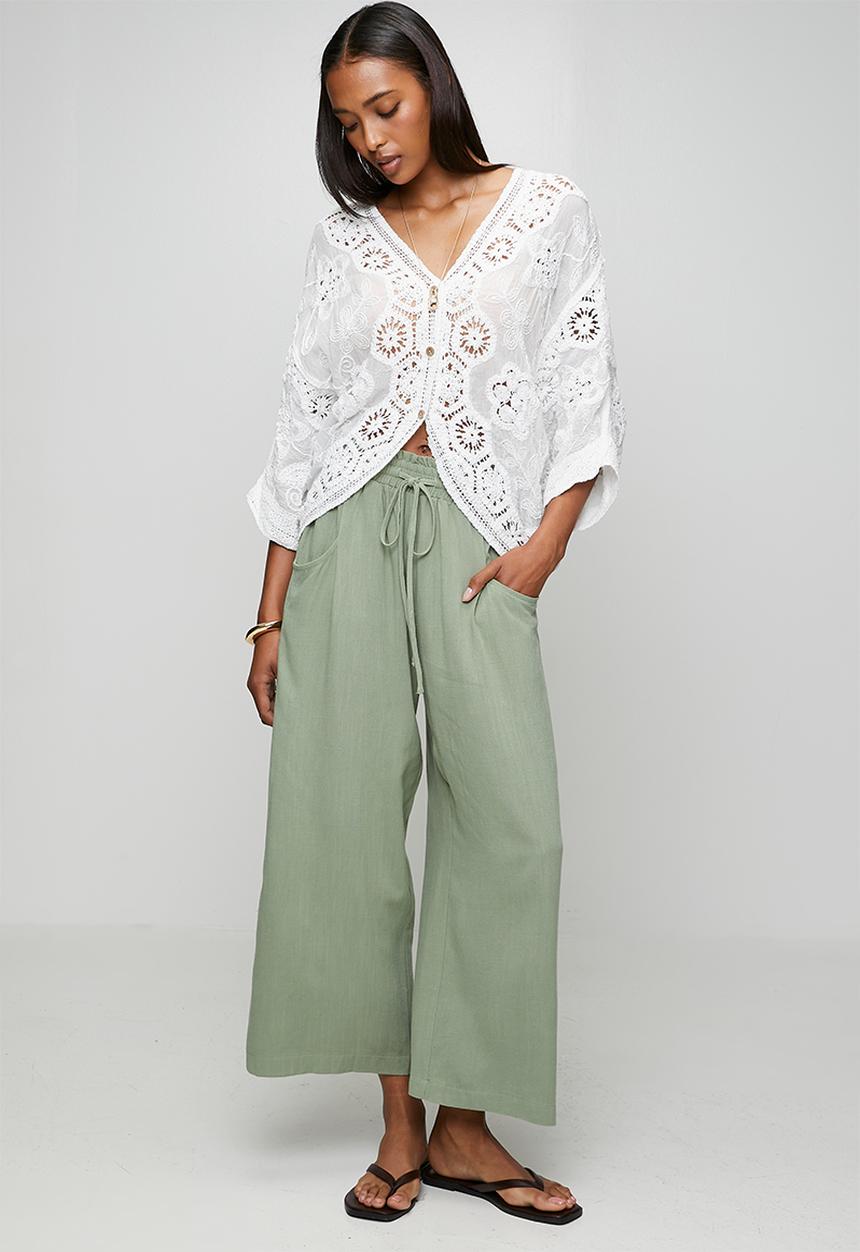 MANDI - Easy Wearing Batwing Sleeve Crochet 3 Buttoned Top - Ivory