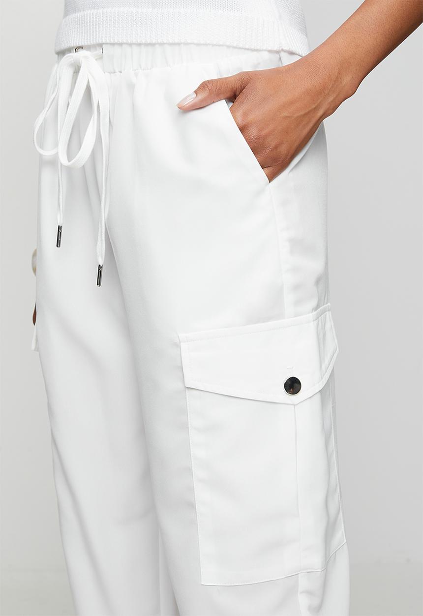 Izabel London - Ankle Length With Drawcord Easy Wearing Cargo Pocket Trouser  - White