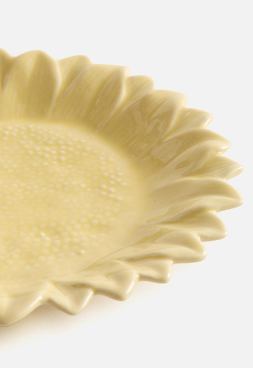 H&M - Sunflower-shaped mid plate - yellow