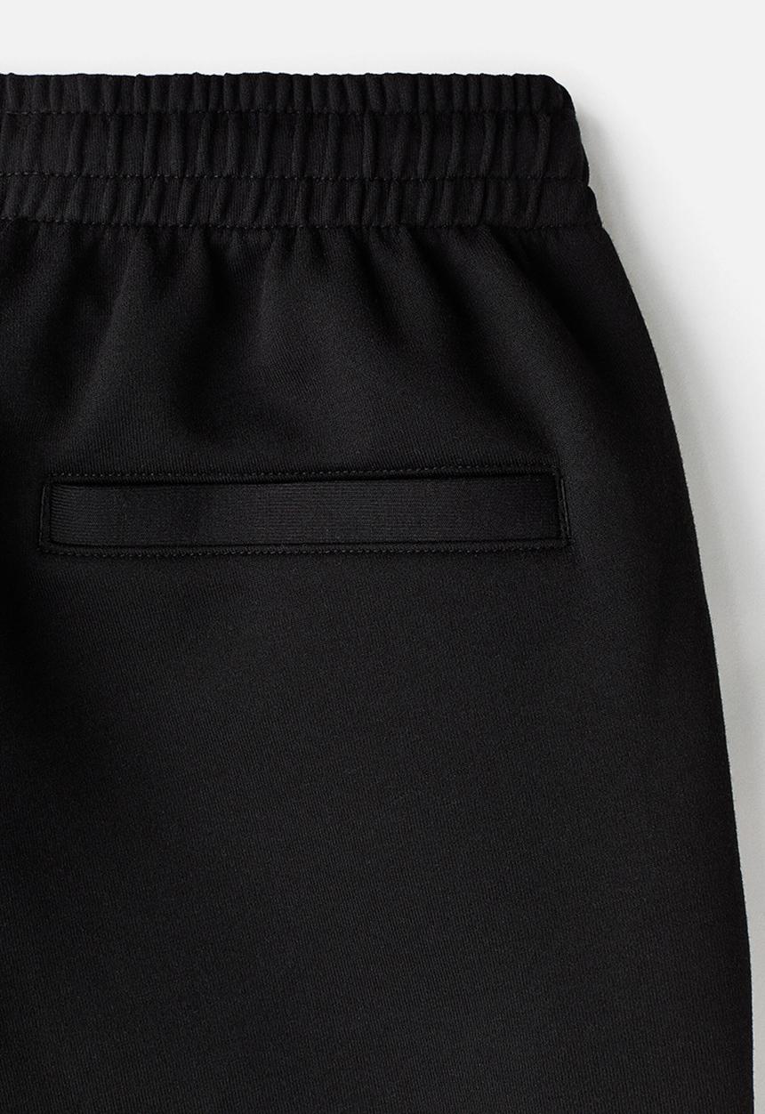 H&M - Relaxed fit interlock shorts - black