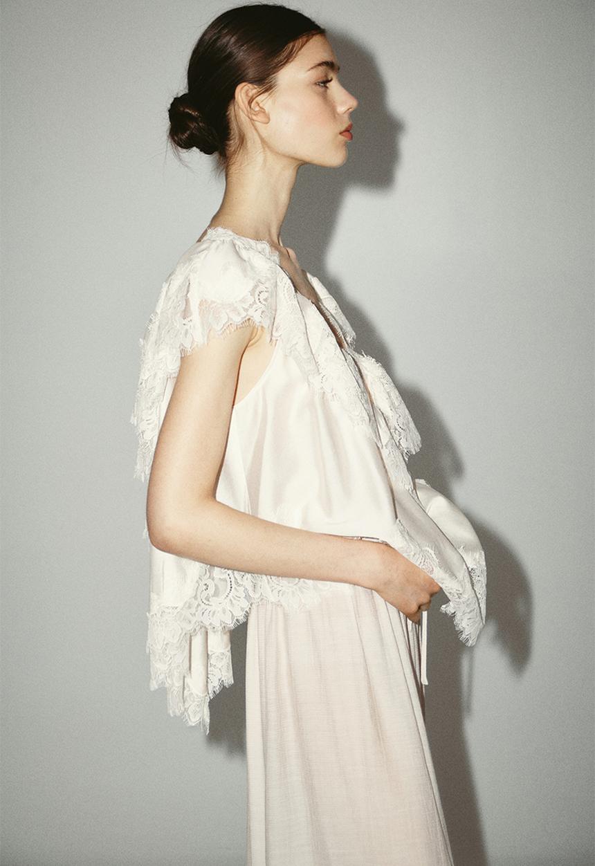 H&M - Lace-trimmed blouse - cream