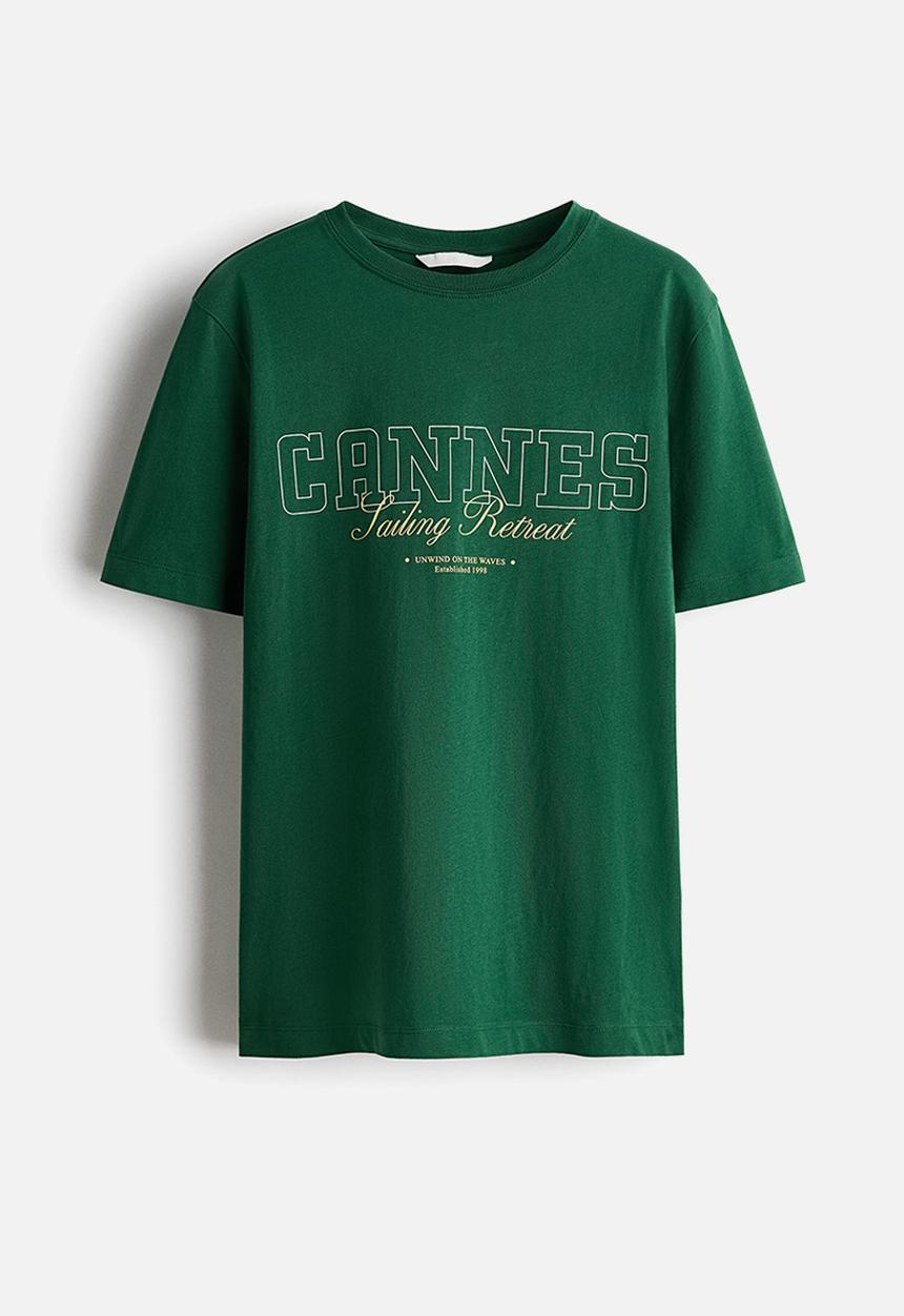 H&M - Printed t-shirt - green/cannes sailing retreat