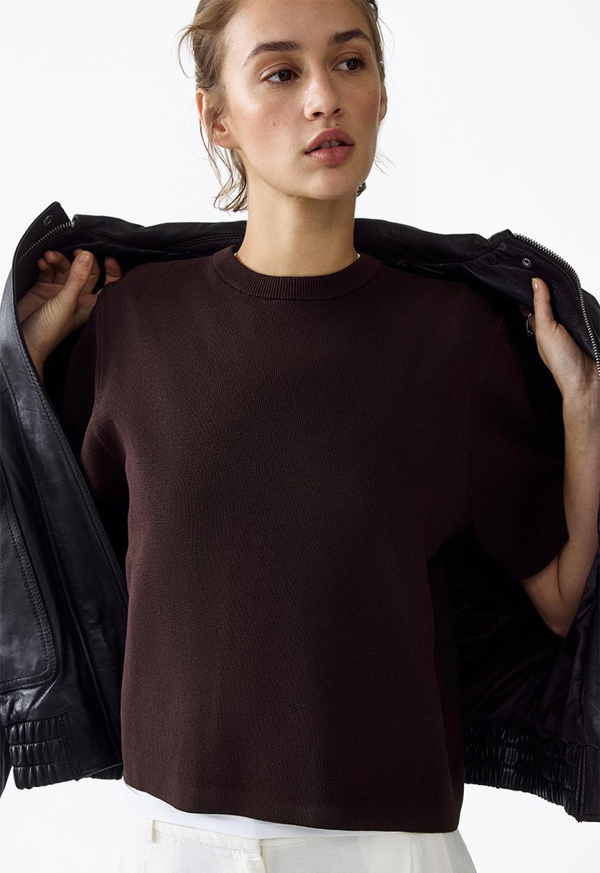 H&M - Knitted T-shirt - dark brown