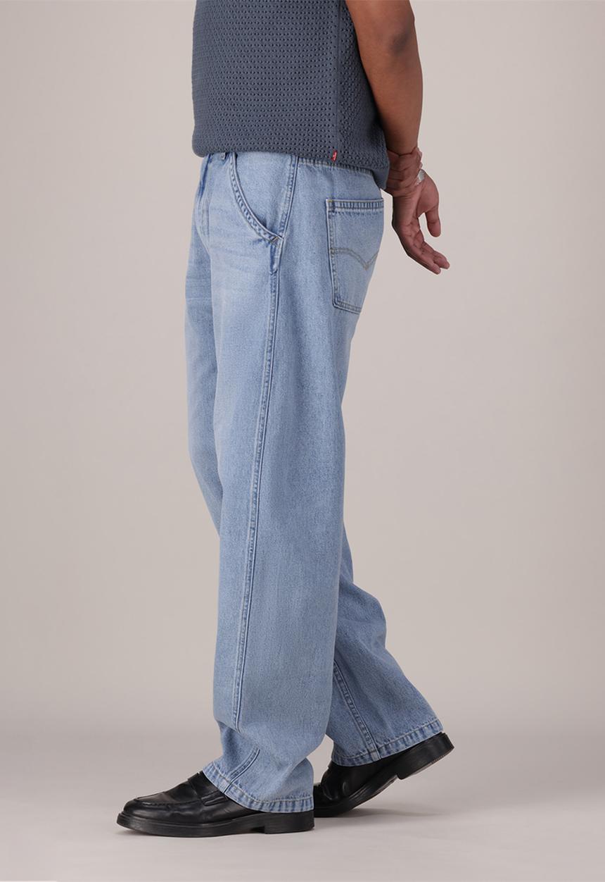 Levi’s® - BAGGY BARREL - RUNNING THE RACE