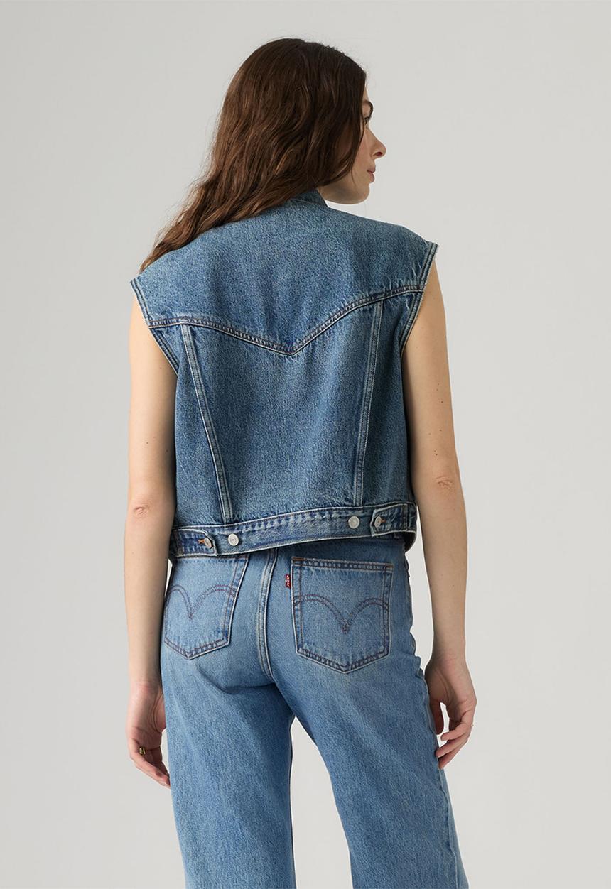Levi’s® - Shrunken 90S Vest - Turning Heads