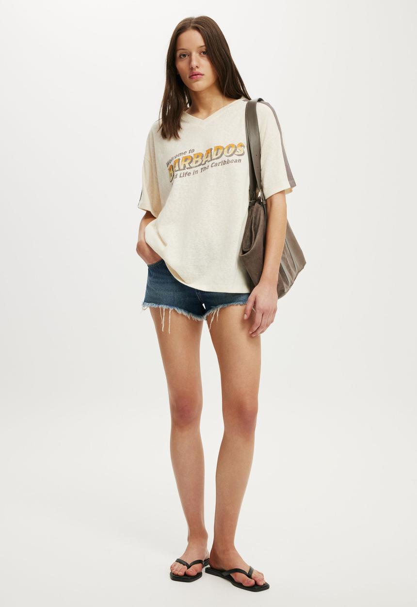 Cotton On - V Neck Vacay Graphic Tee - Barbados/Coconut