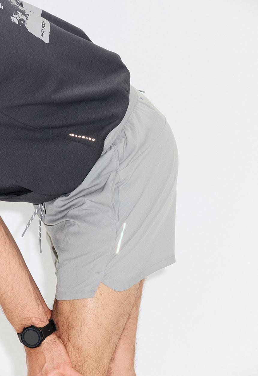 H&M - Lightweight quick dry running shorts​ ​ - light grey
