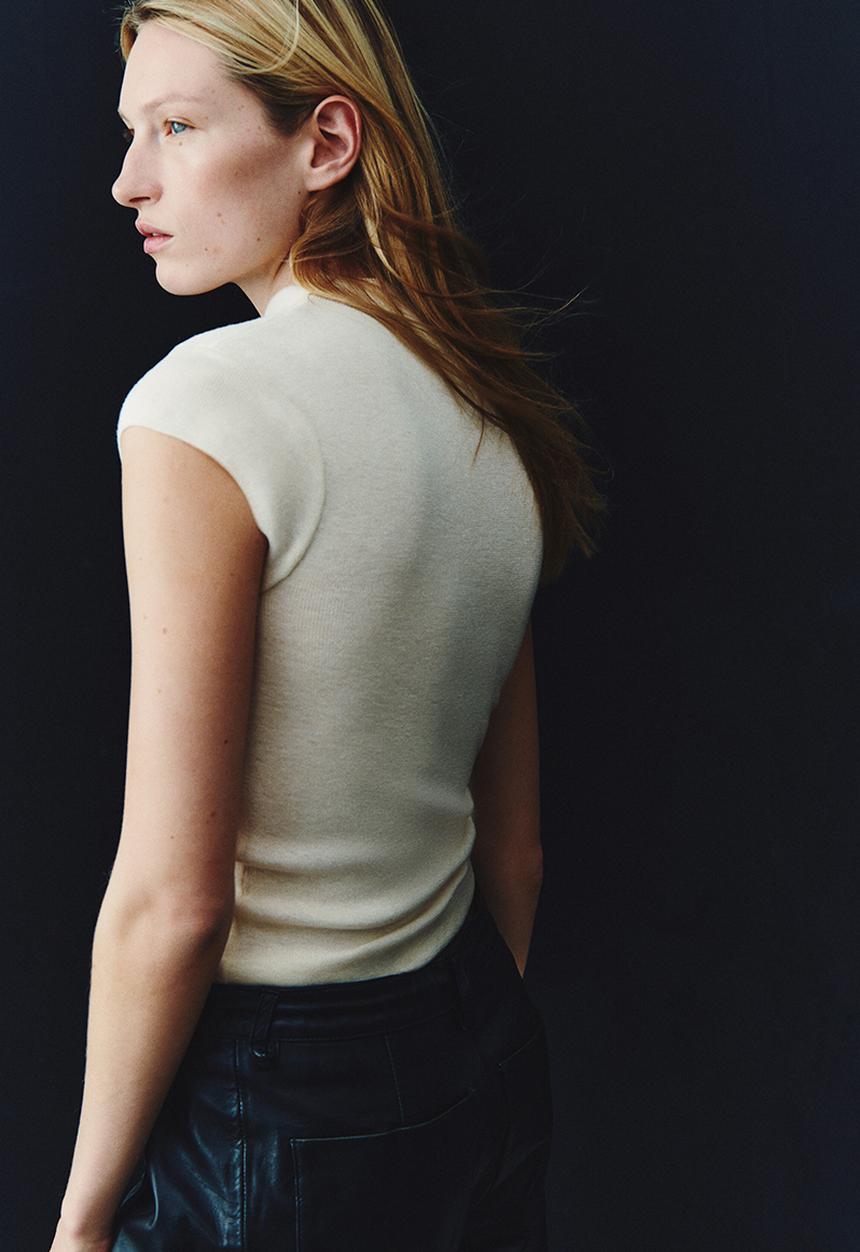 H&M - Fine-knit turtleneck top - light beige
