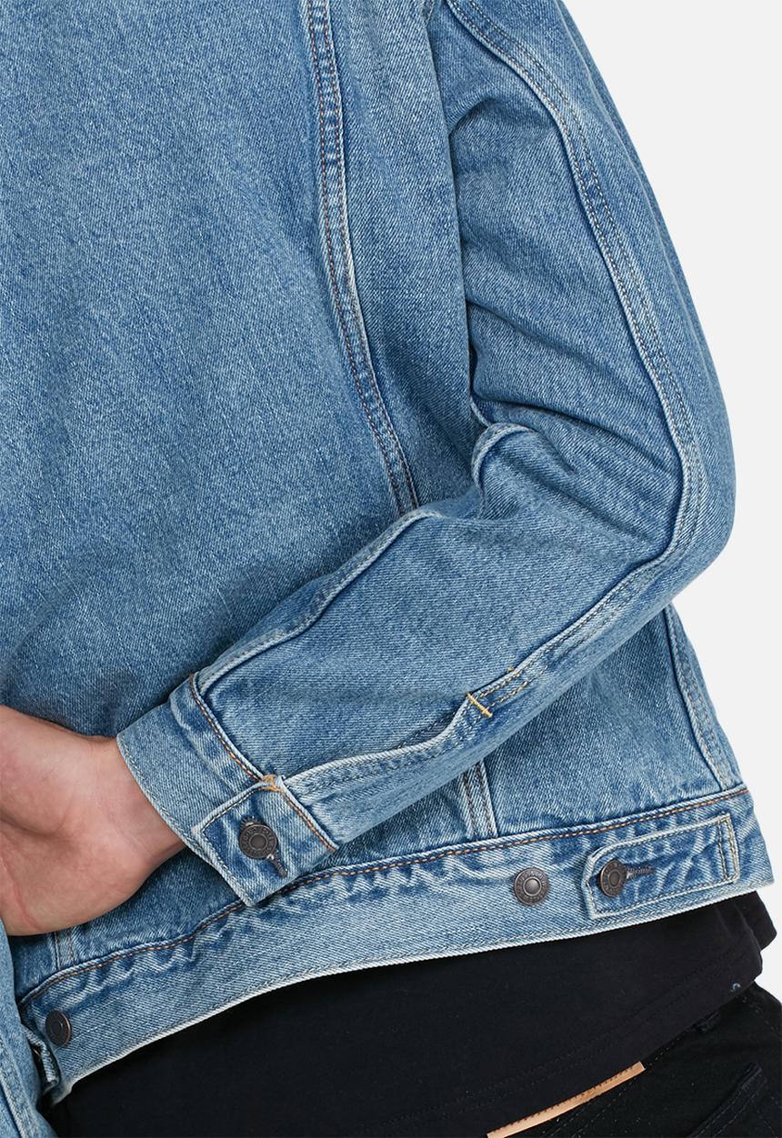 Levi’s® - Good sherpa trucker youngstown