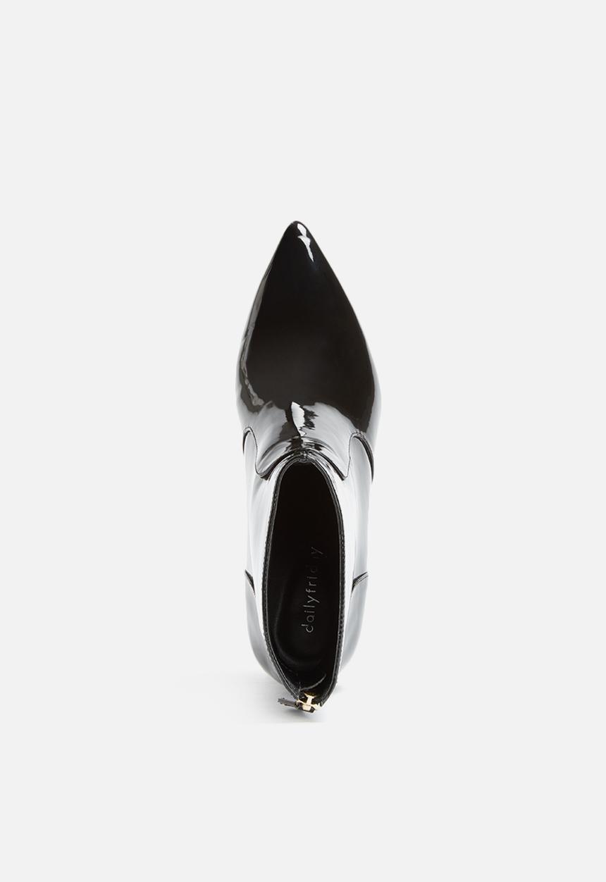 dailyfriday - Modern heel boot