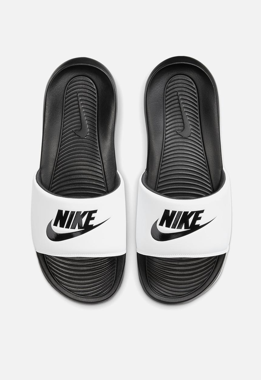 Nike - Nike Victori One - Black/Black-White