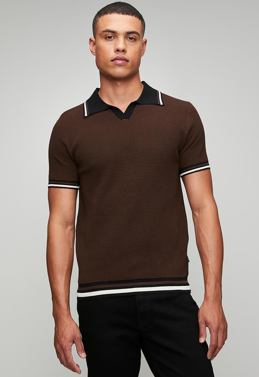 Jonathan D - Theo Knitwear - Choc