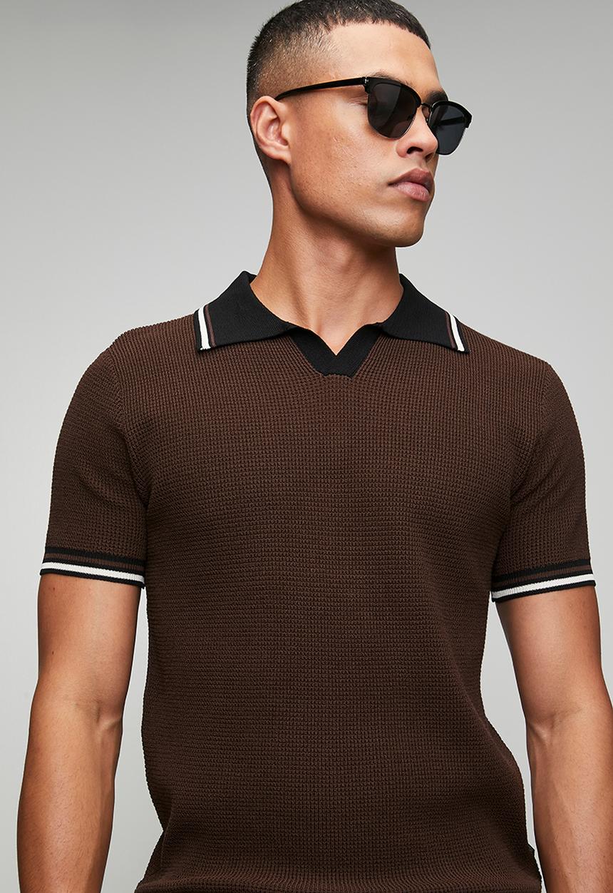 Jonathan D - Theo Knitwear - Choc