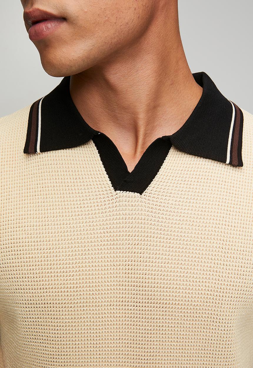 Jonathan D - Theo Knitwear - Natural