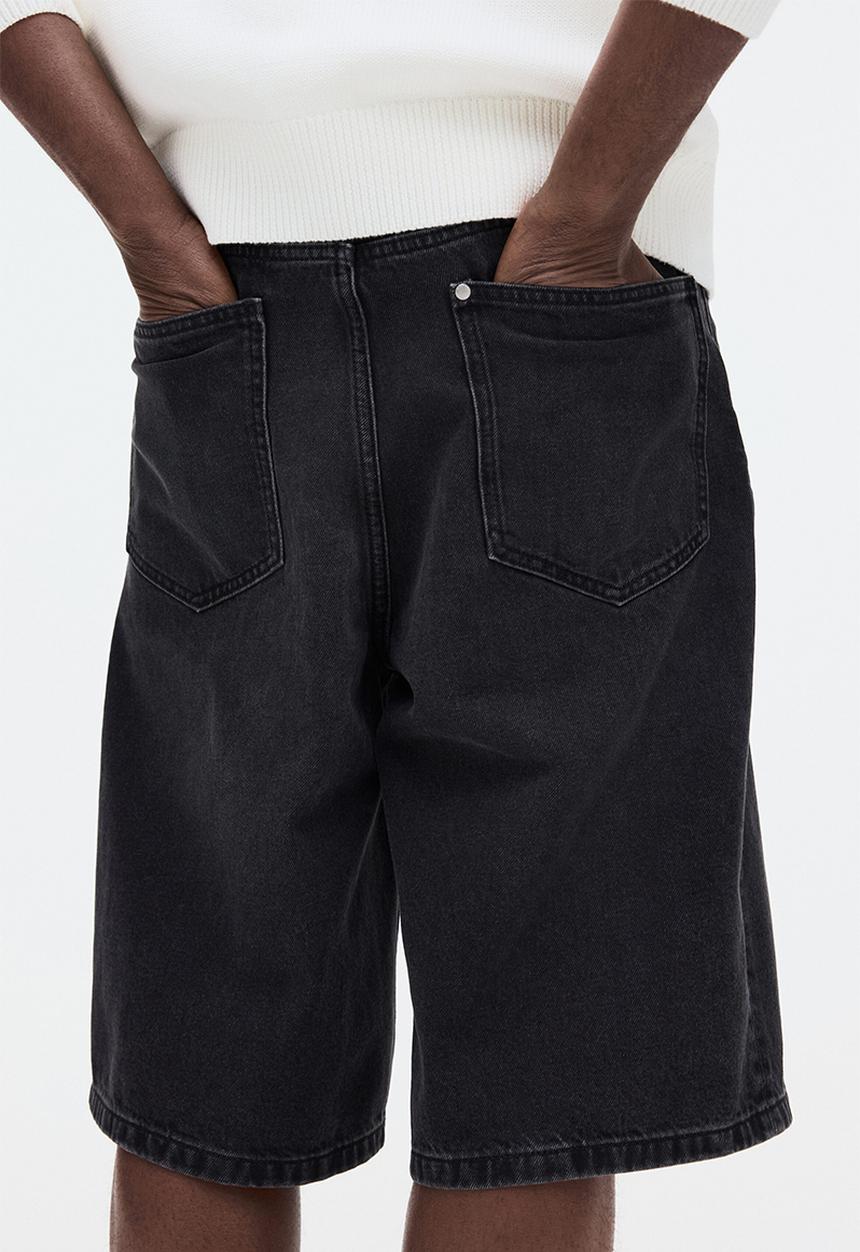 H&M - Baggy denim shorts - denim black