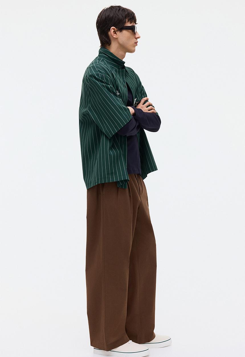 H&M - Regular fit embroidered-motif shirt - dark green/striped