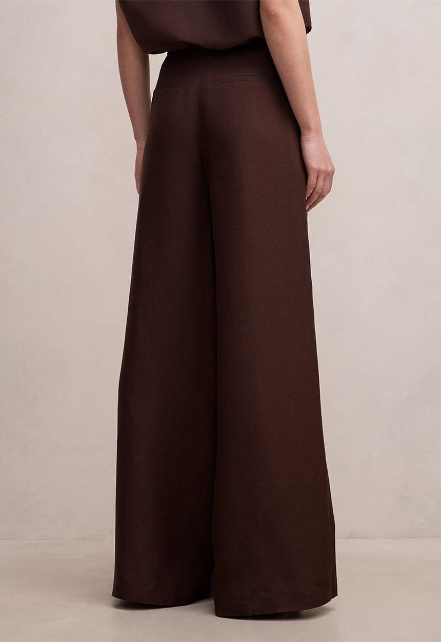 Forever New - Matilda linen blend wide leg pants in chocolate freckle