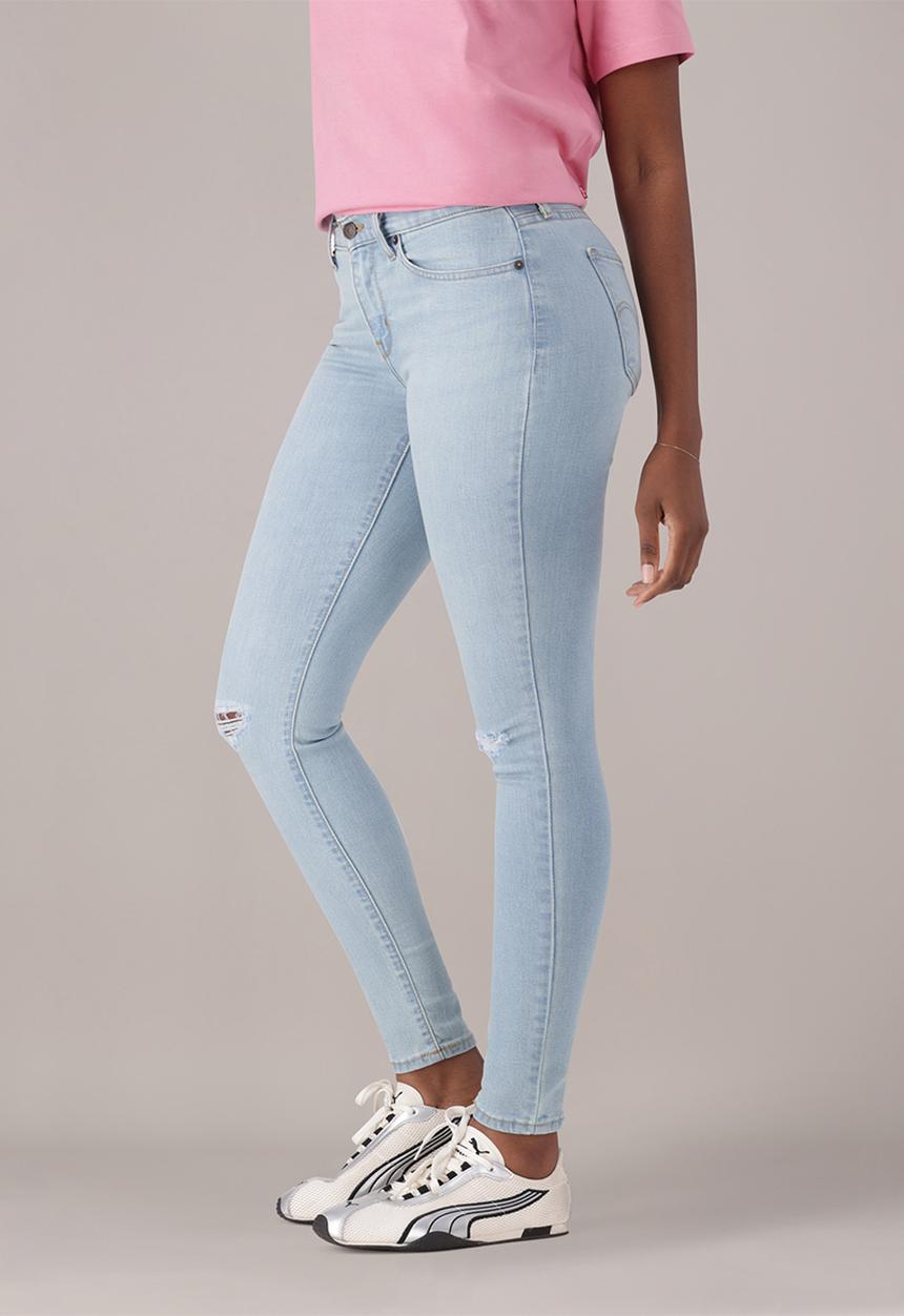 Levi’s® - Curvy Skinny - Fine Thank You