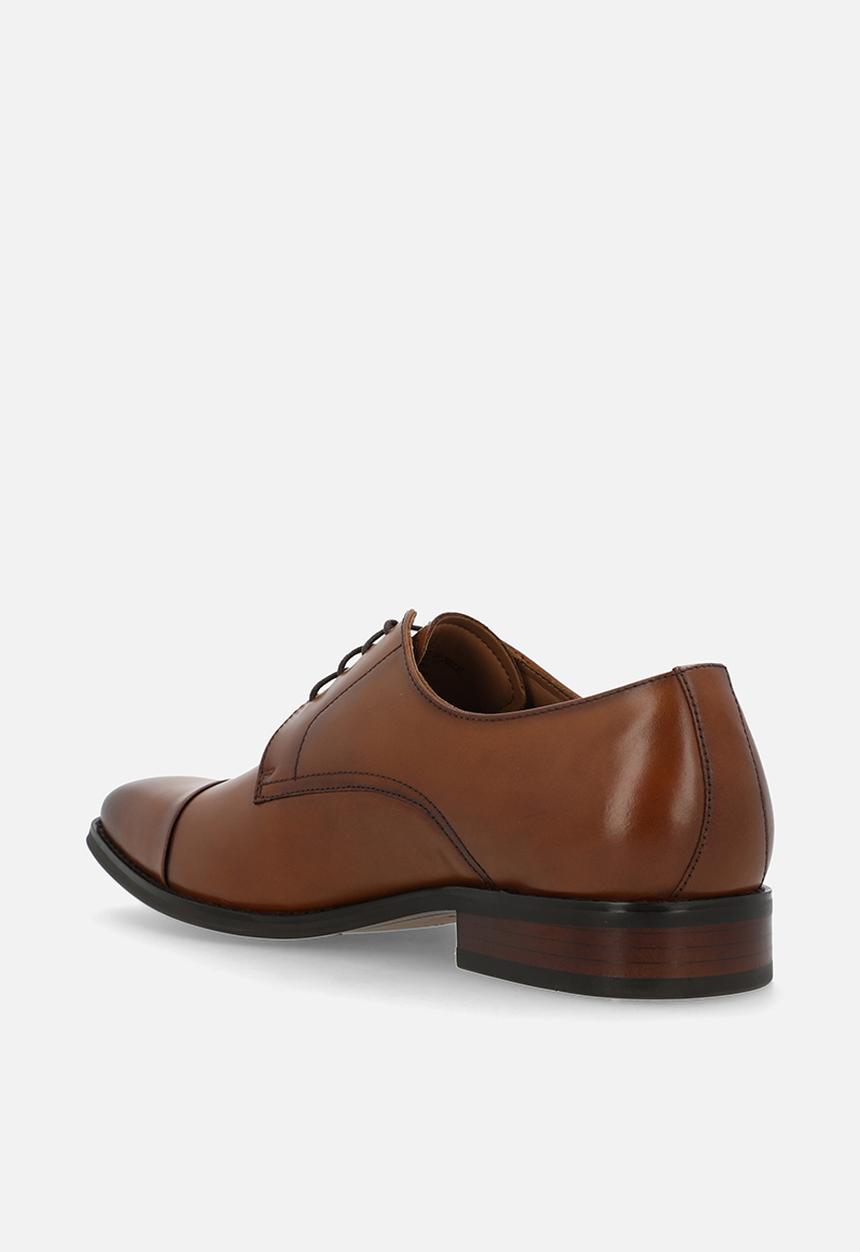 Steve Madden - Plot tan leather