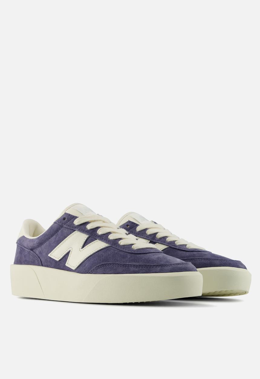 New Balance  - 750