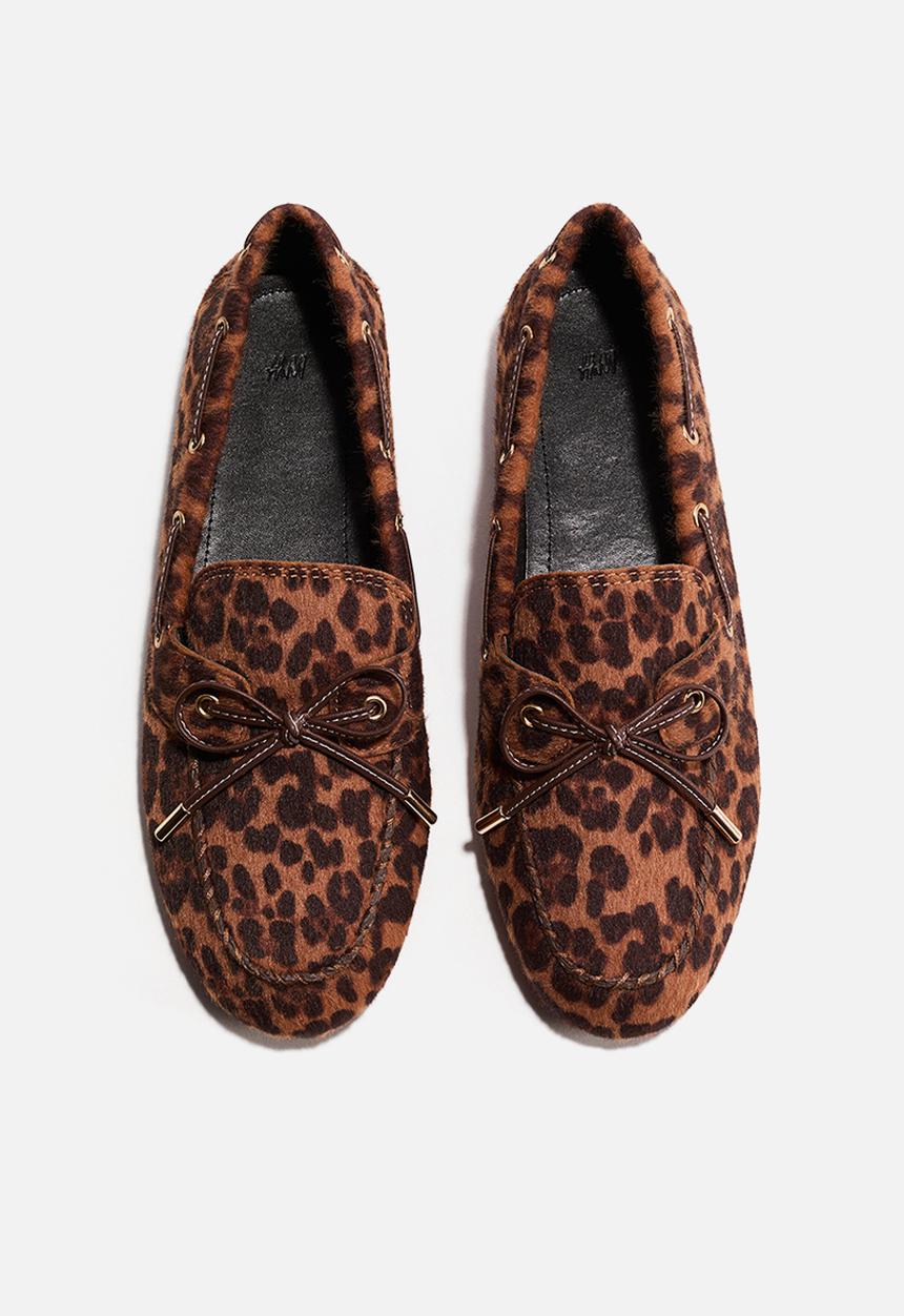 H&M - Deck shoes - brown/leopard print