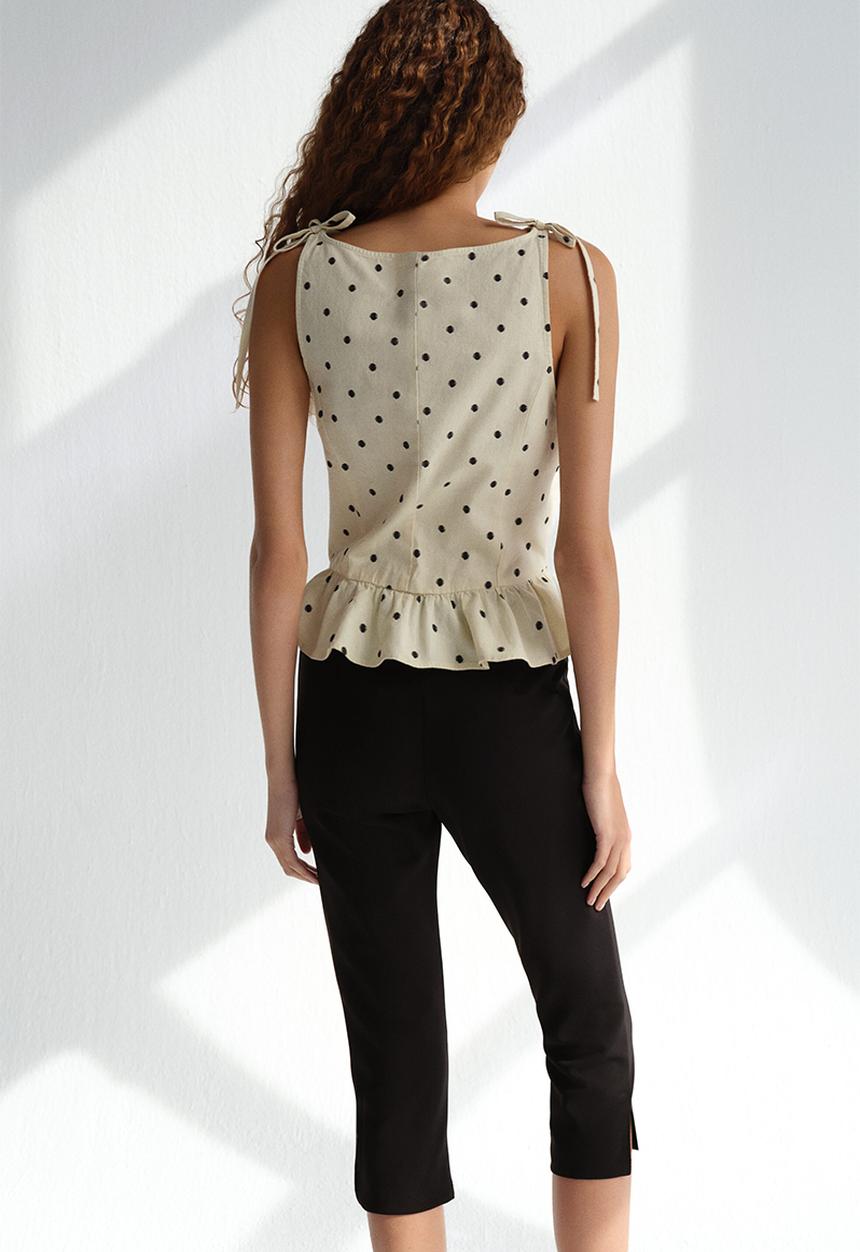H&M - Capri trousers - black
