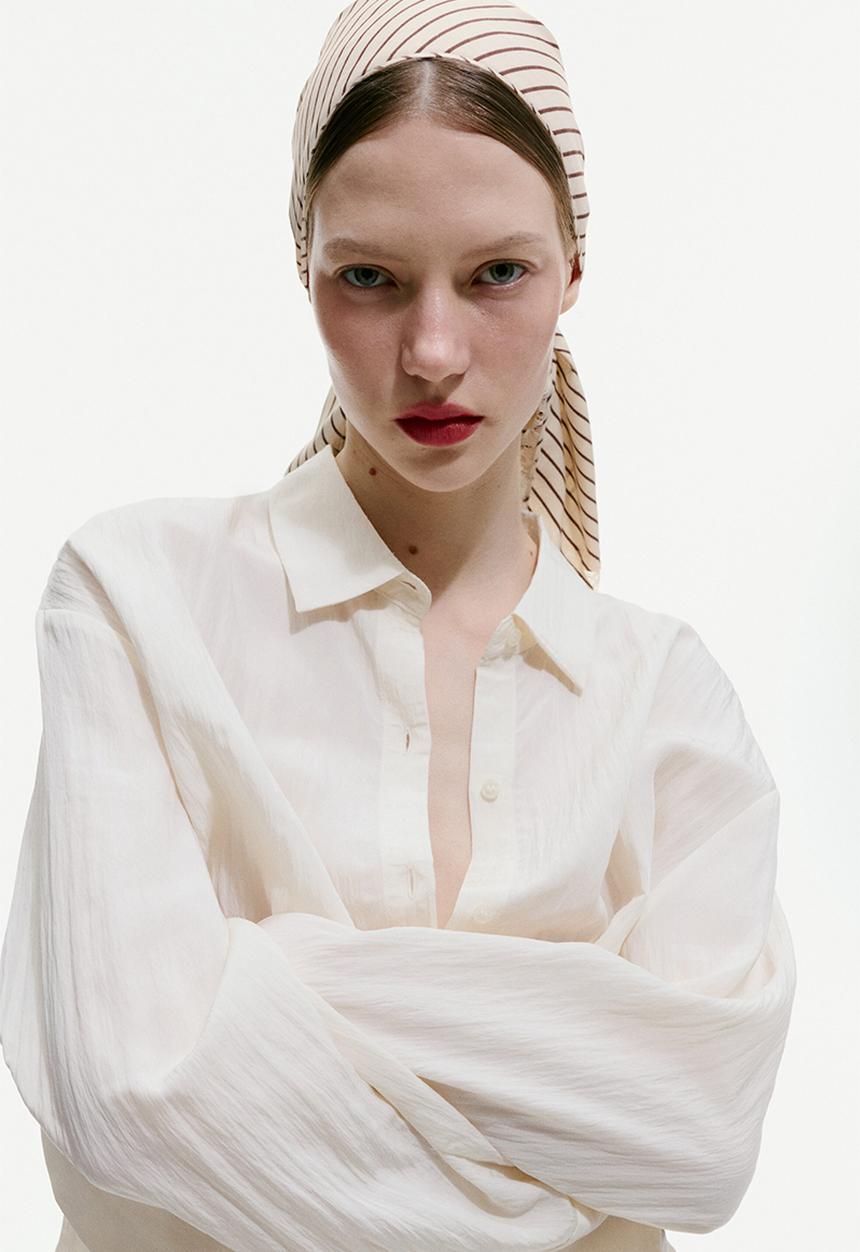 H&M - Lace-trimmed triangle scarf - light beige/striped
