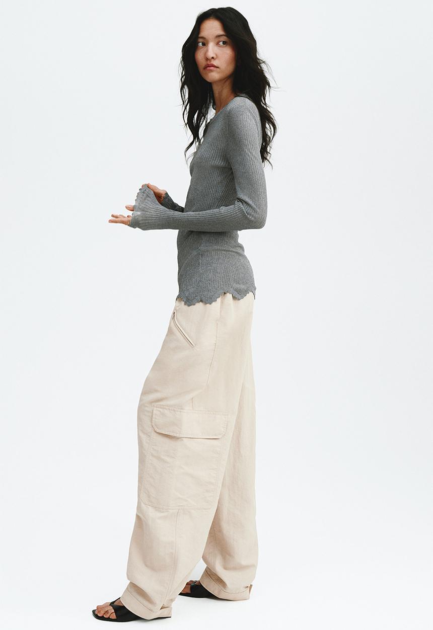 H&M - Oversized cargo trousers - light beige