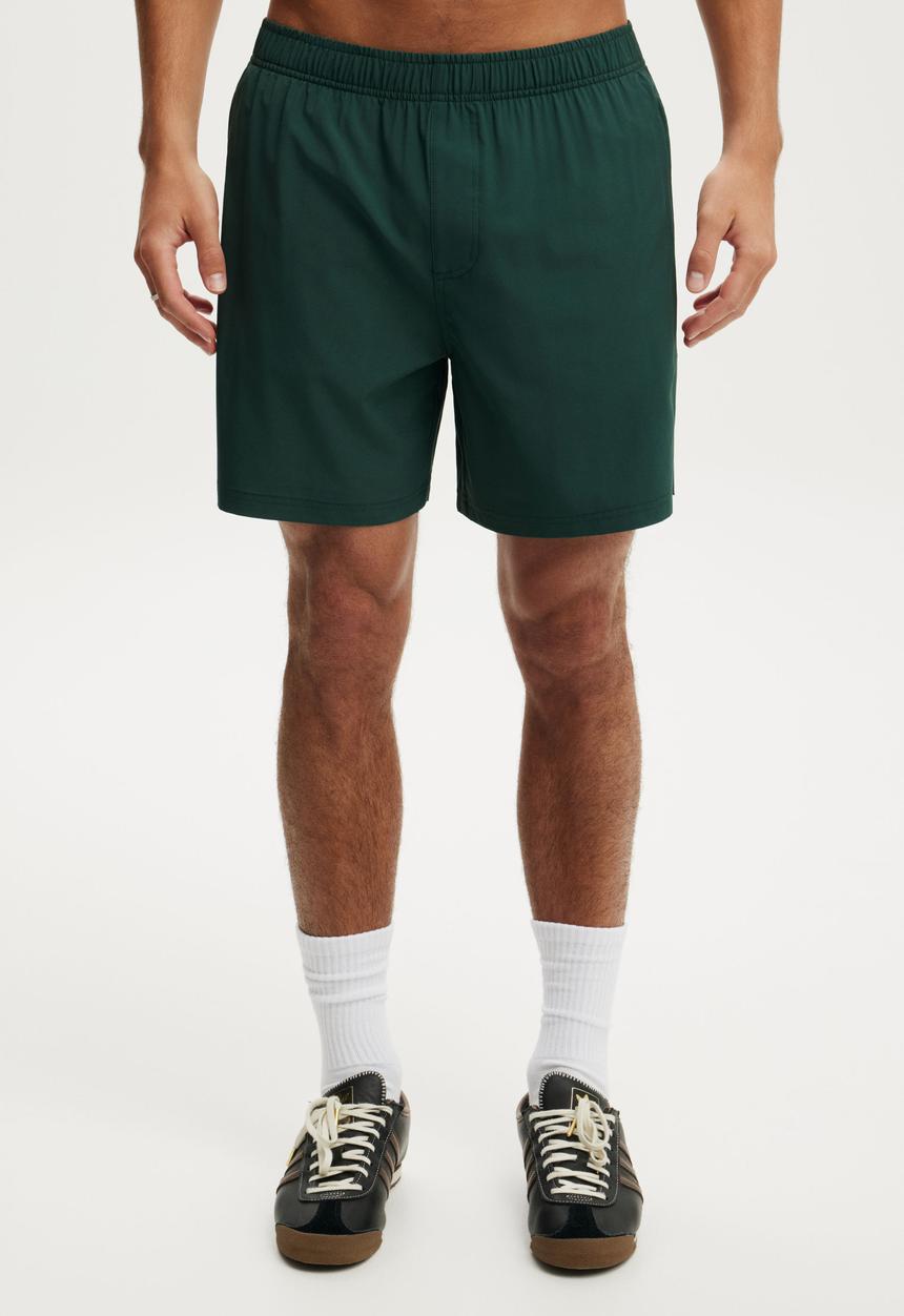 Cotton On - Easy Active Short - Dark Pine