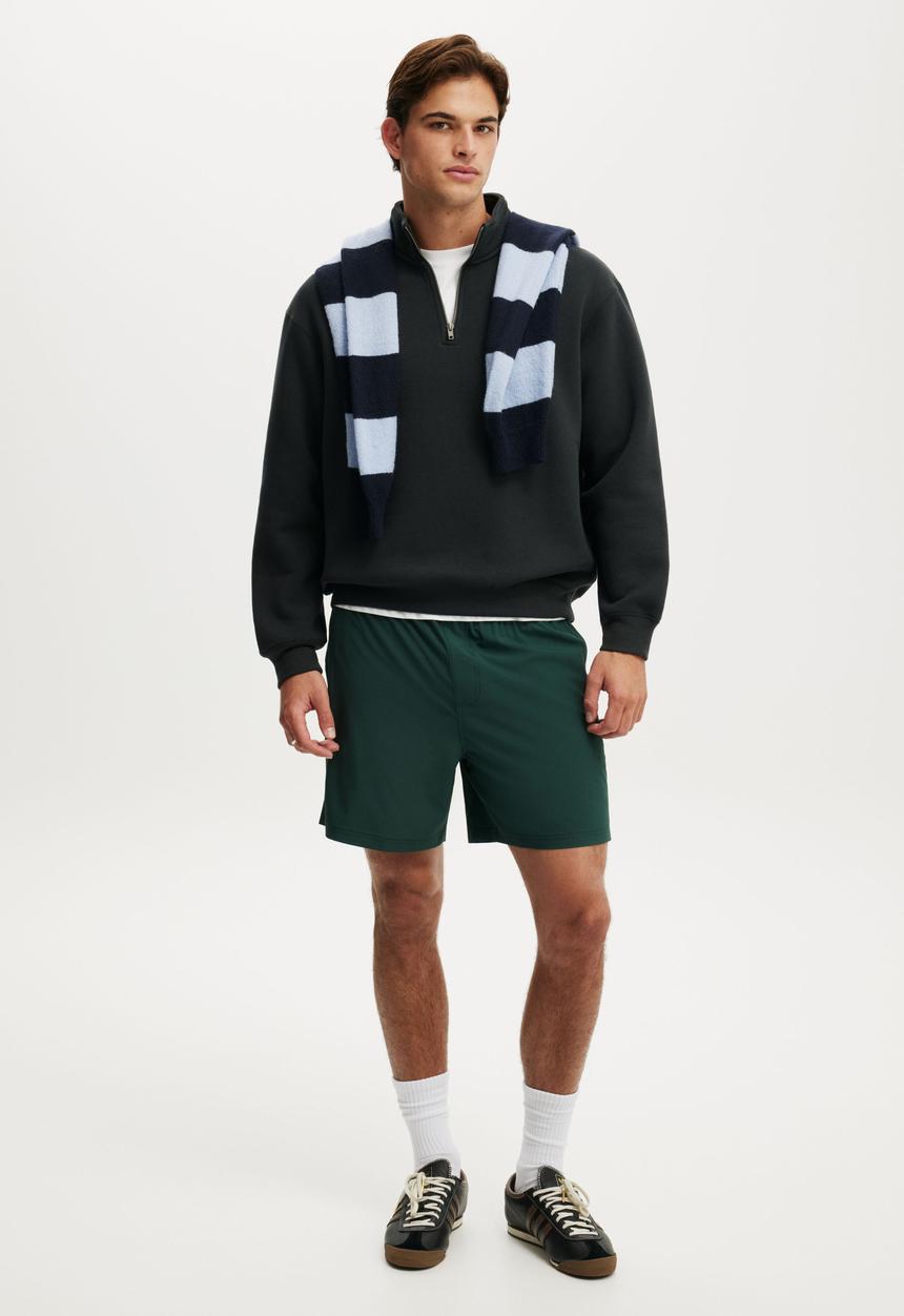 Cotton On - Easy Active Short - Dark Pine