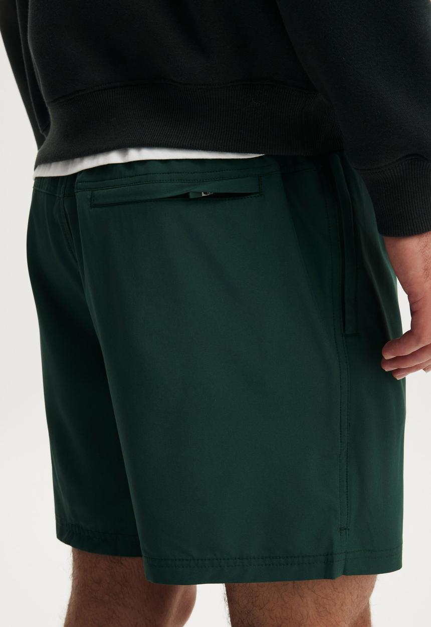 Cotton On - Easy Active Short - Dark Pine