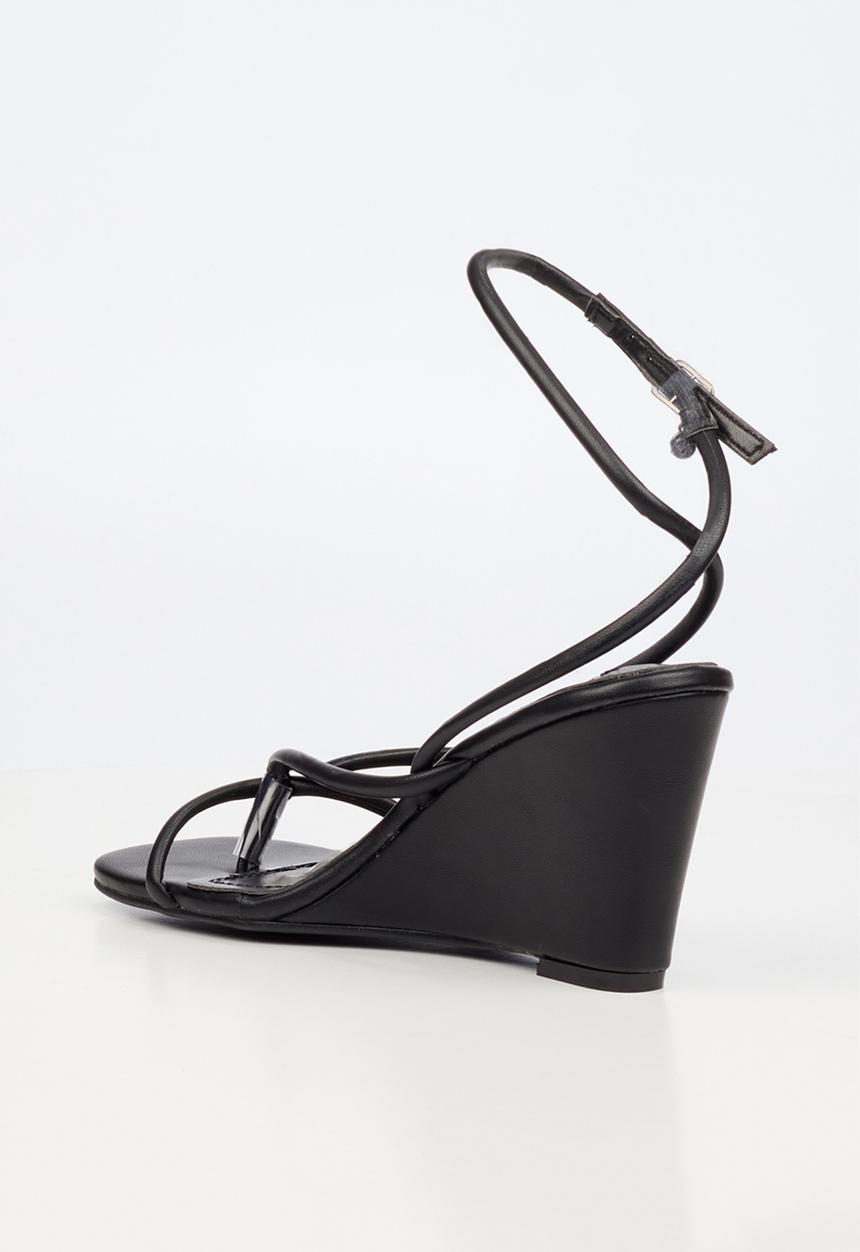 Miss Black - Marley 1 strappy wedge - black
