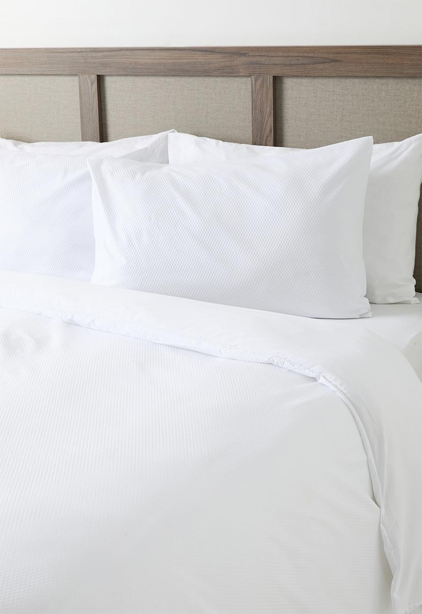 Sixth Floor - White Seersucker Duvet