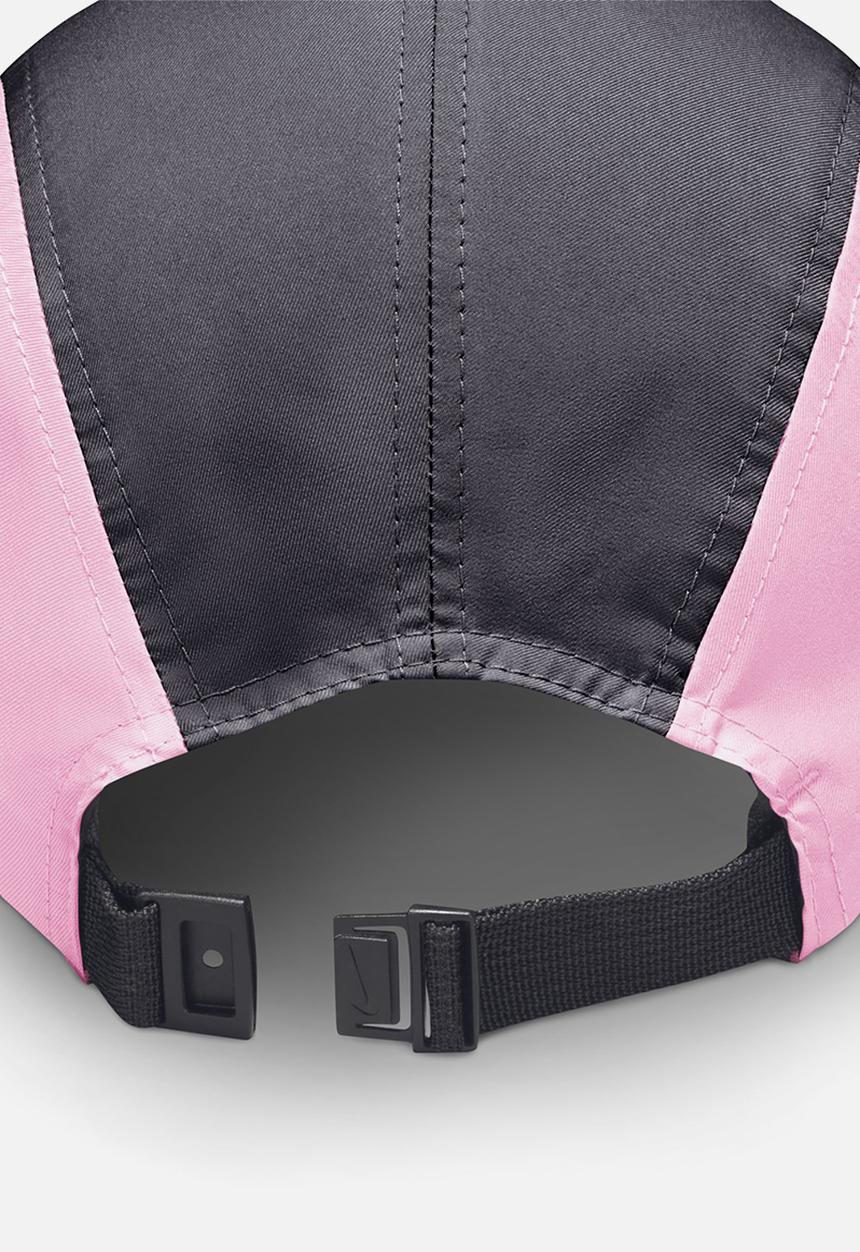 Nike - Nike Flydri-Fit Unstructured Swoosh Cap - Gridiron/Pink Smoke/Bleached Lilac