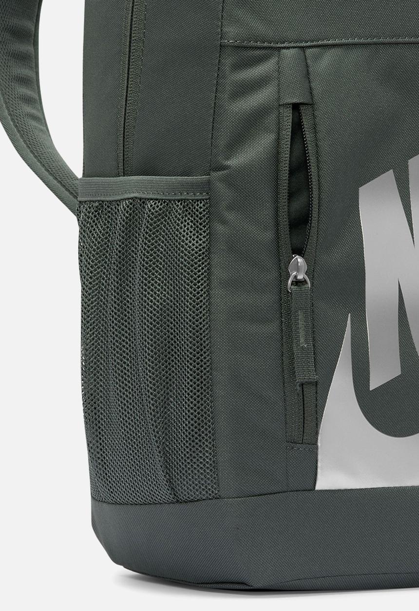 Nike - Nike elemental backpack 20L - camo green/camo green/metallic silver