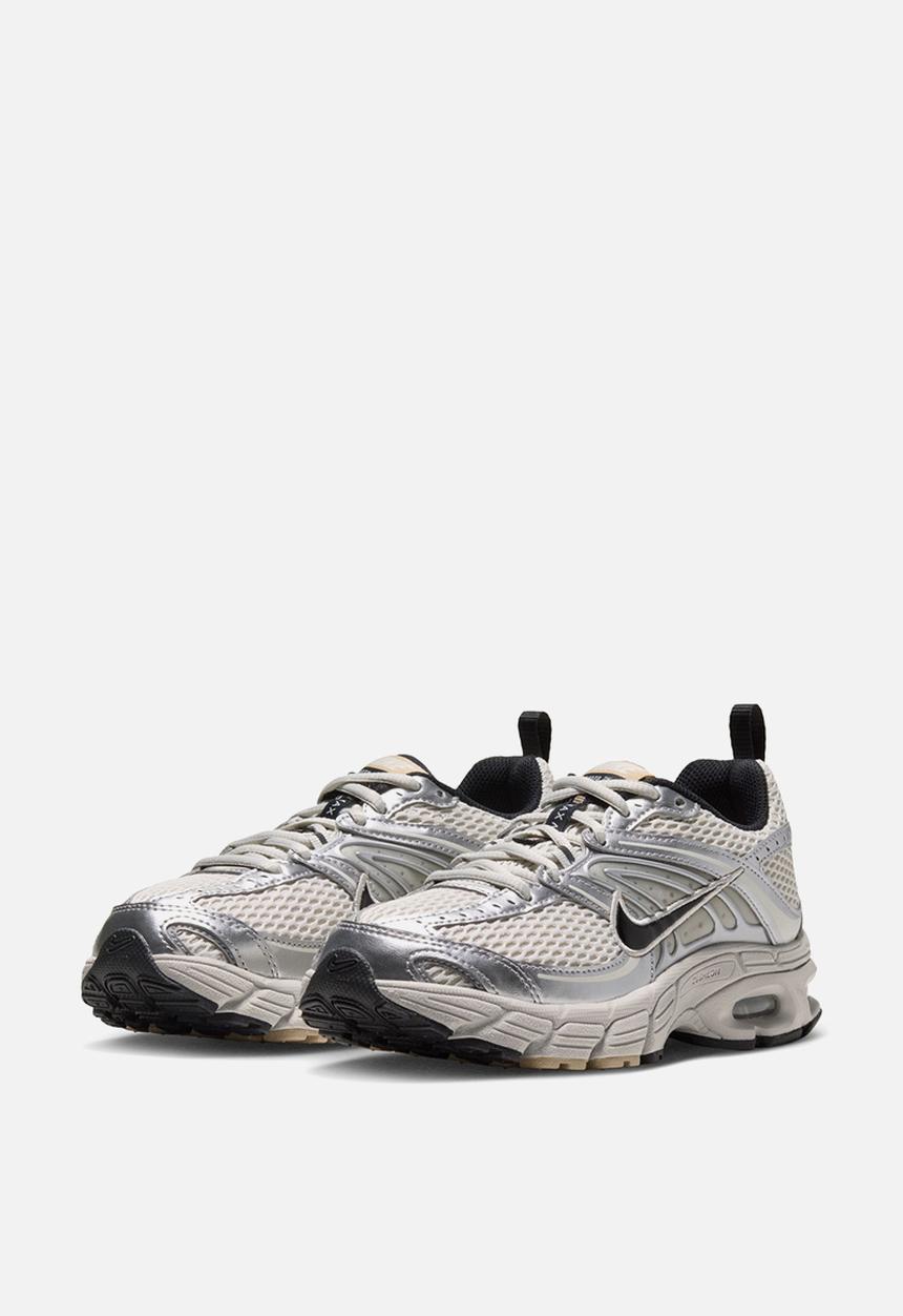 Nike - Nike air max moto 2k grade school - light bone/black/ metallic silver