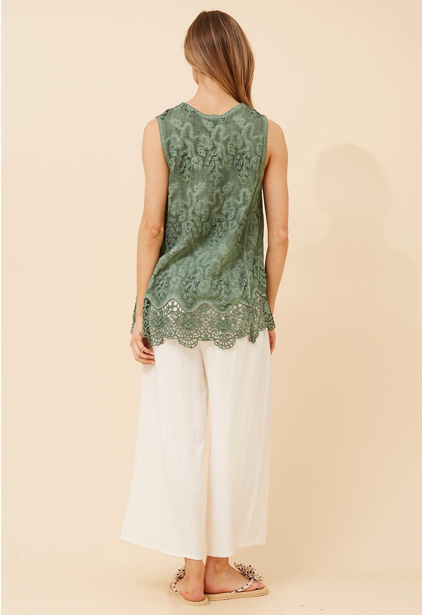 Izabel London - Sleeveless Cami Overdye With Floral Applique - Green
