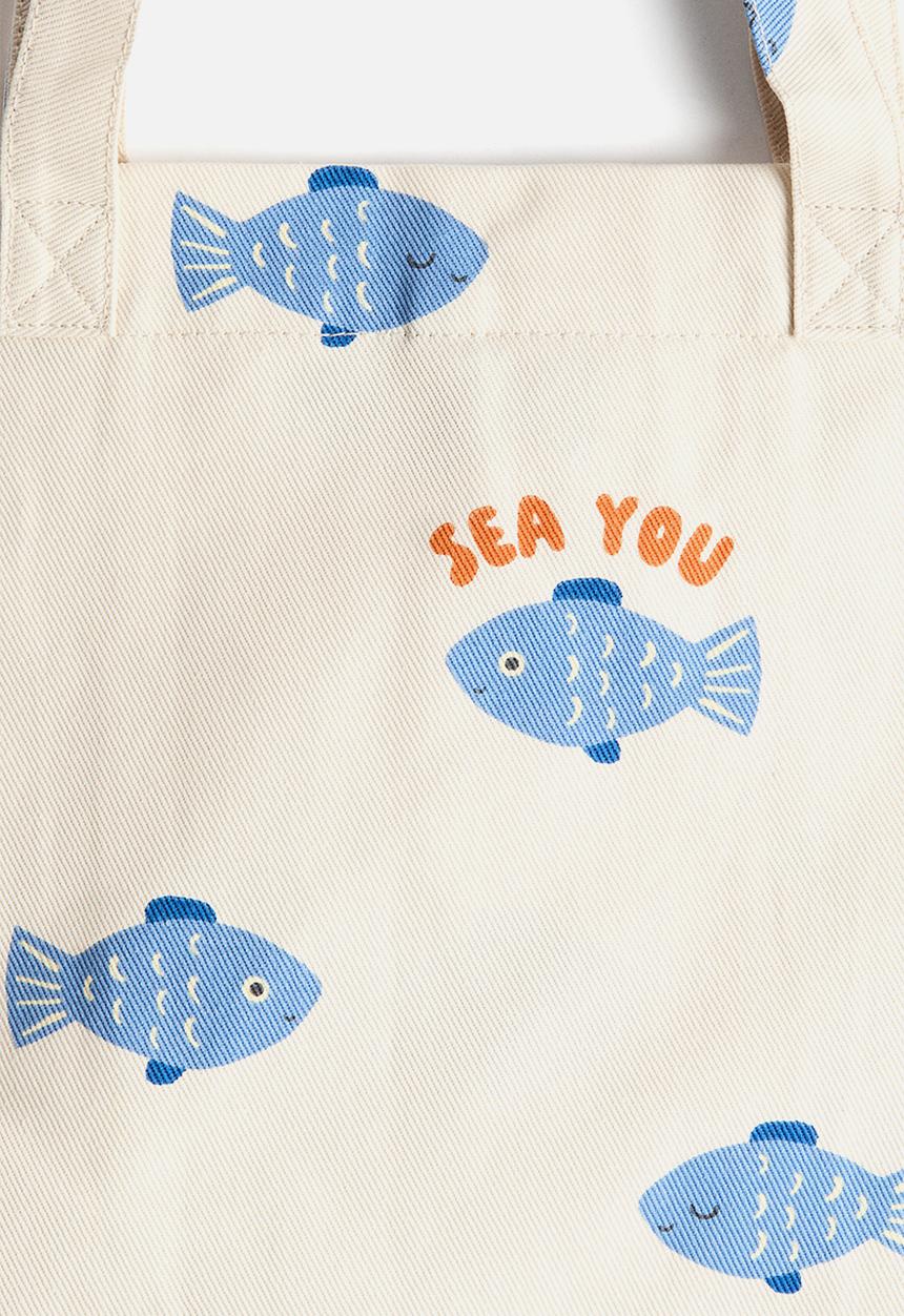 H&M - Patterned beach bag - cream/fish