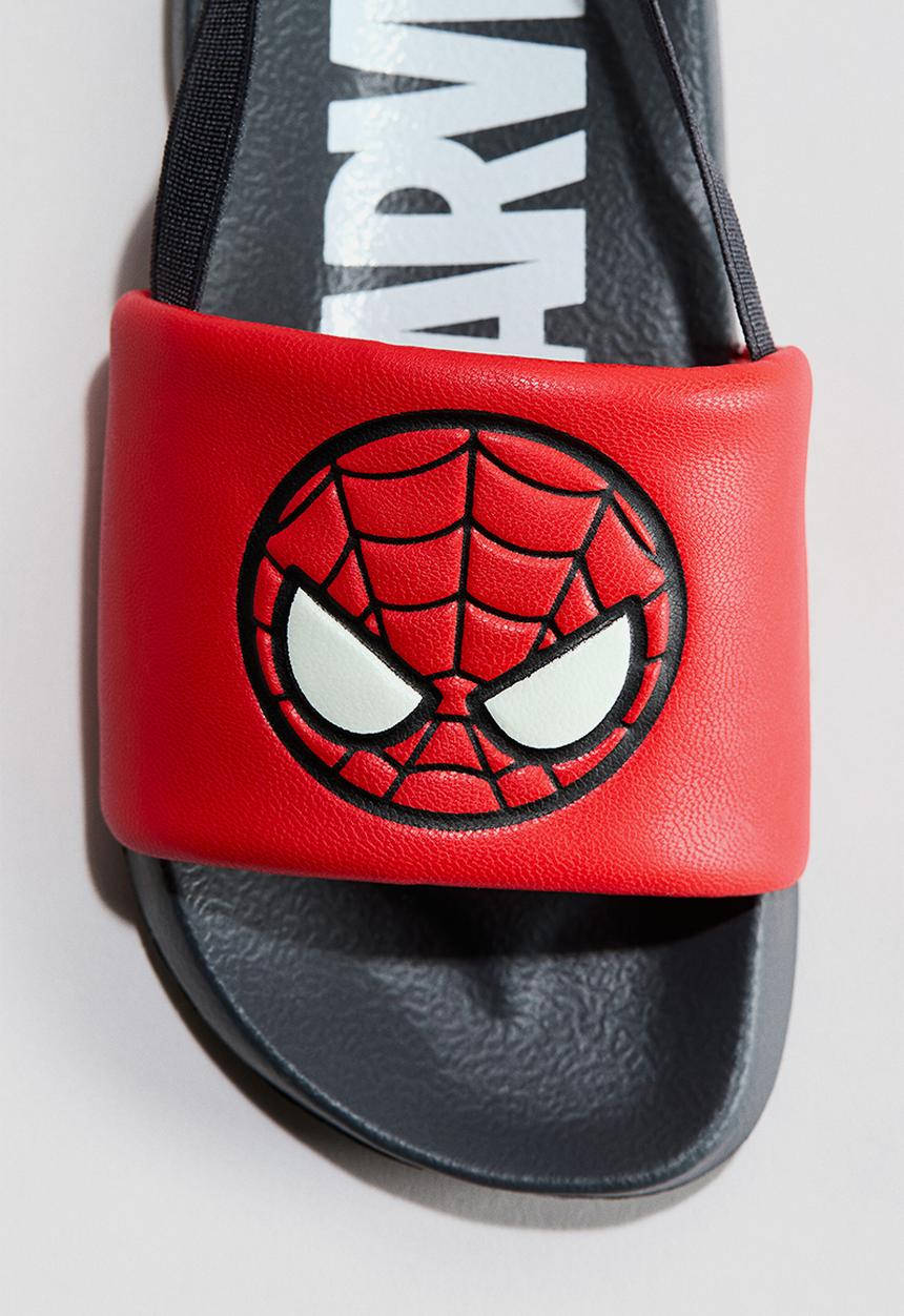 H&M - Pool slides - red/spider-man
