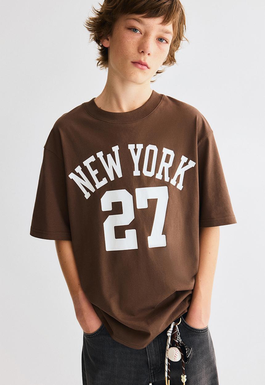 H&M - Loose-fit printed t-shirt - brown/new york